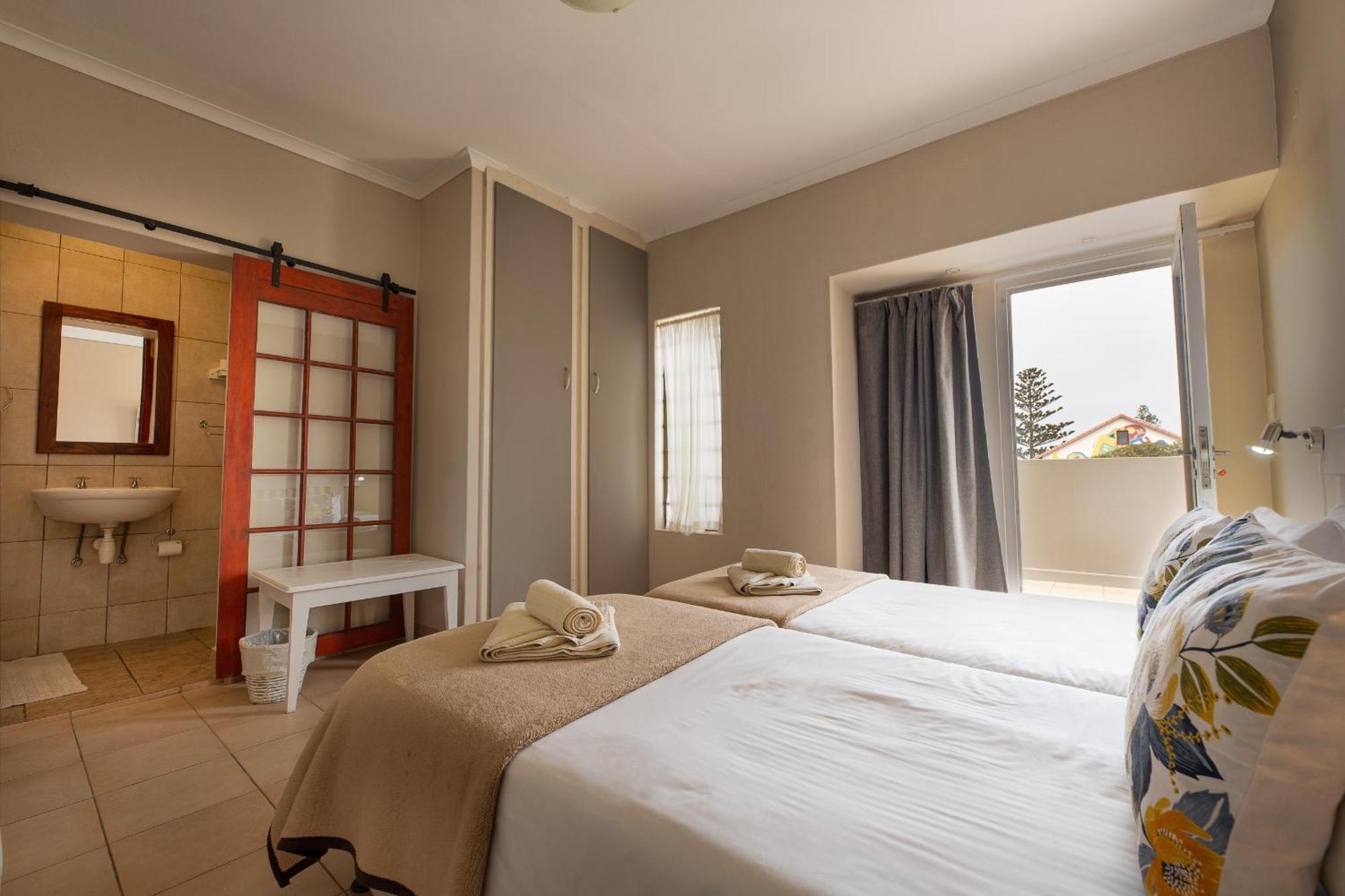 Guesthouse Fischreiher B&B Swakopmund Esterno foto