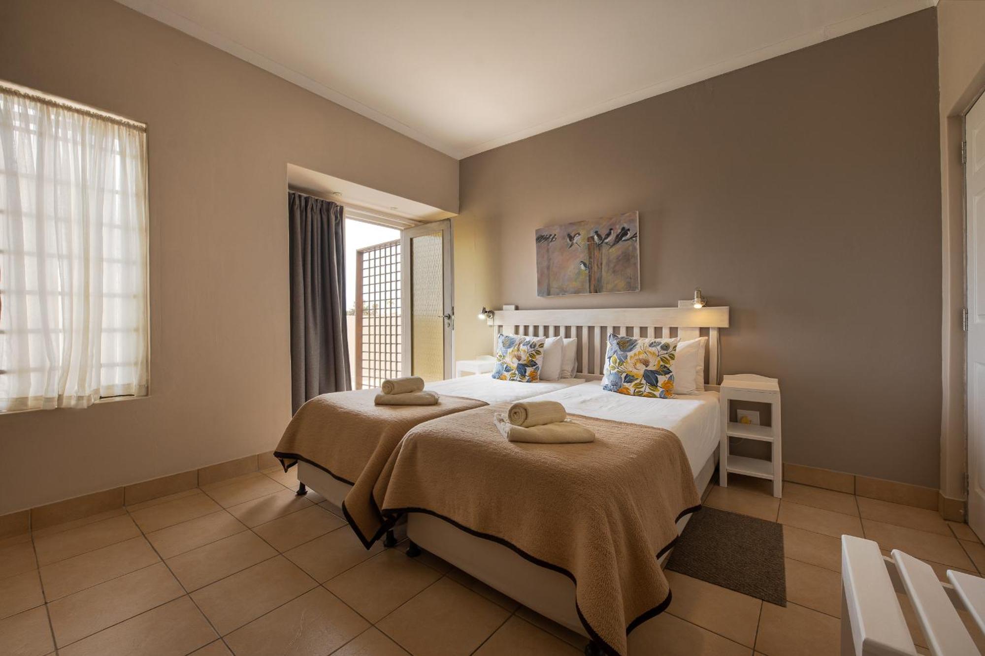 Guesthouse Fischreiher B&B Swakopmund Esterno foto