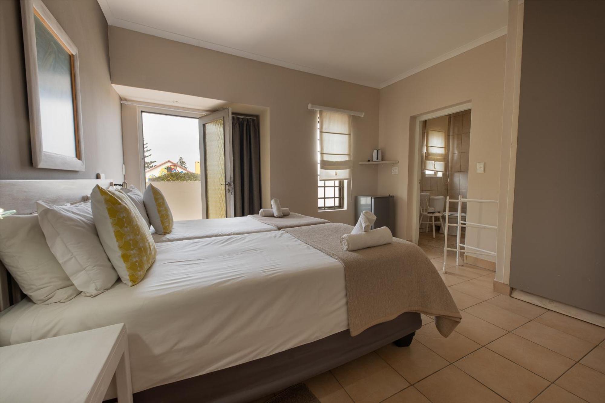 Guesthouse Fischreiher B&B Swakopmund Esterno foto